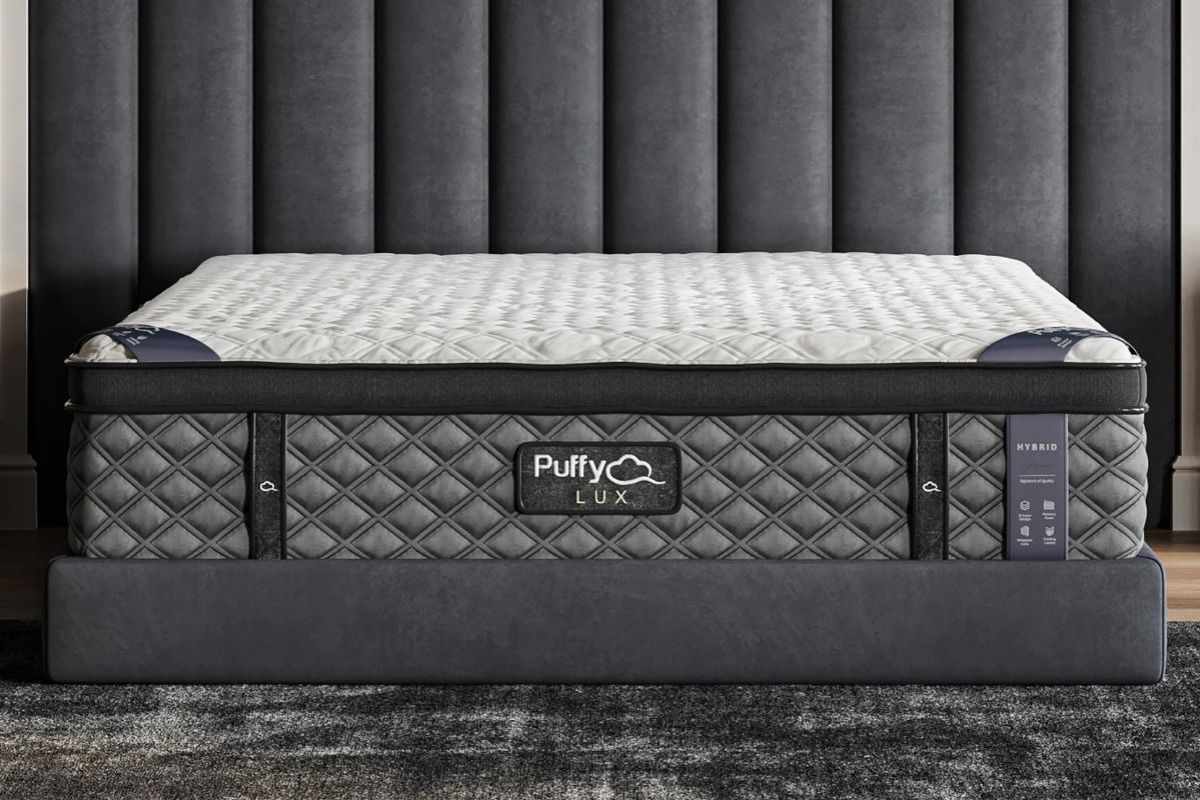 Puffy Lux hybrid mattress design showcasing support layers suited for split king configurations