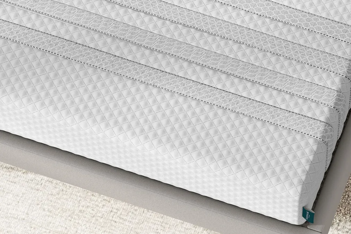 Cooling Features - Leesa Sapira Hybrid Mattress