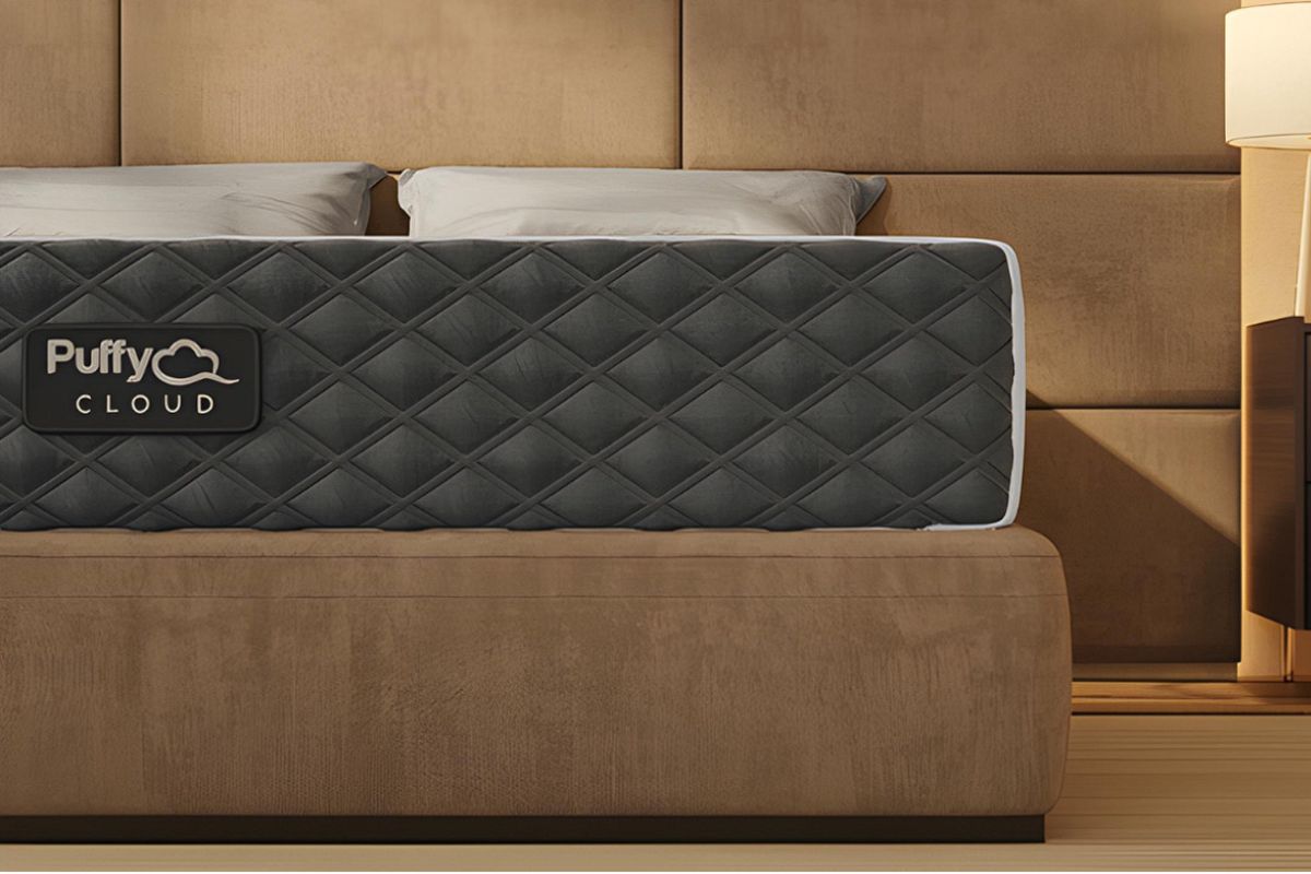 Puffy Cloud Mattress side view showing condition before return process begins