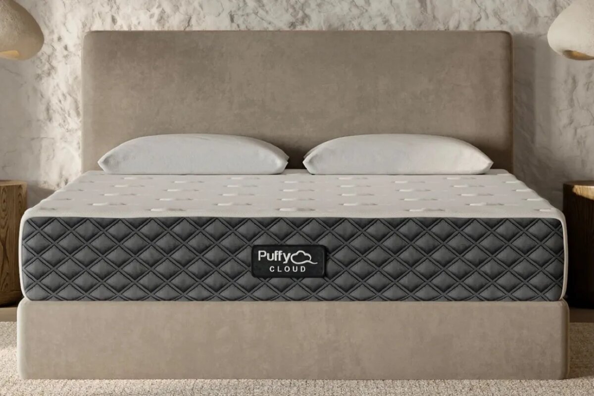 The front view of the Puffy Cloud mattress.