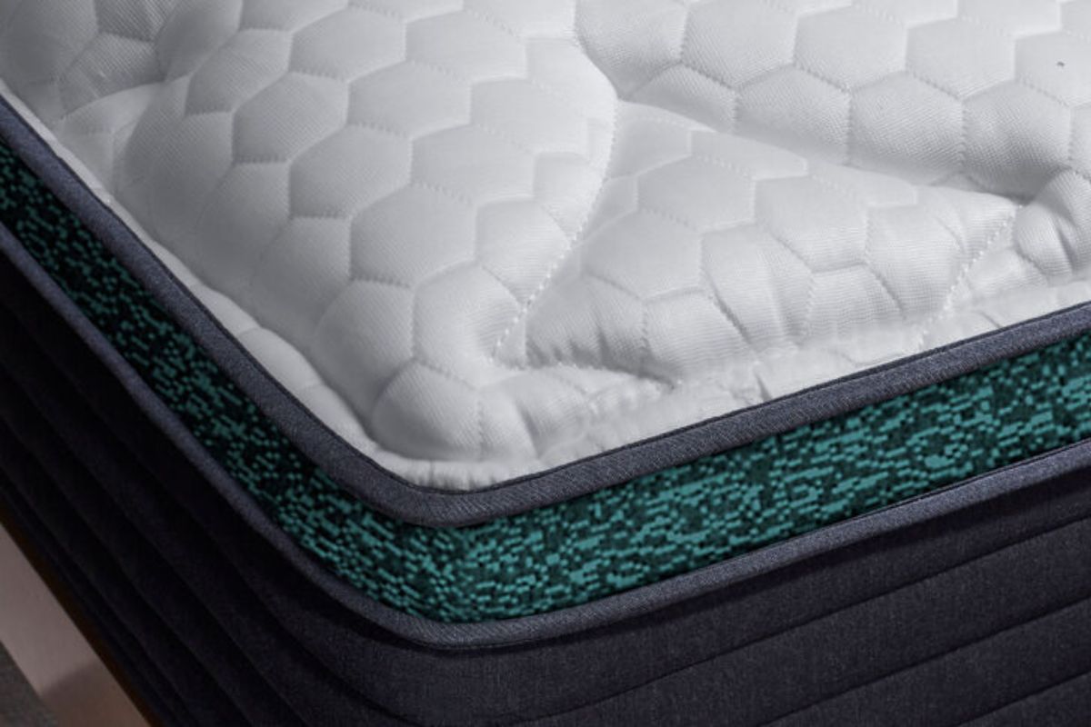 Close up of Helix Twilight Luxe.