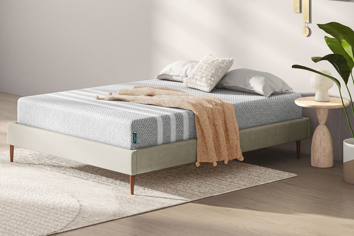The Leesa Original Mattress in a bedroom.