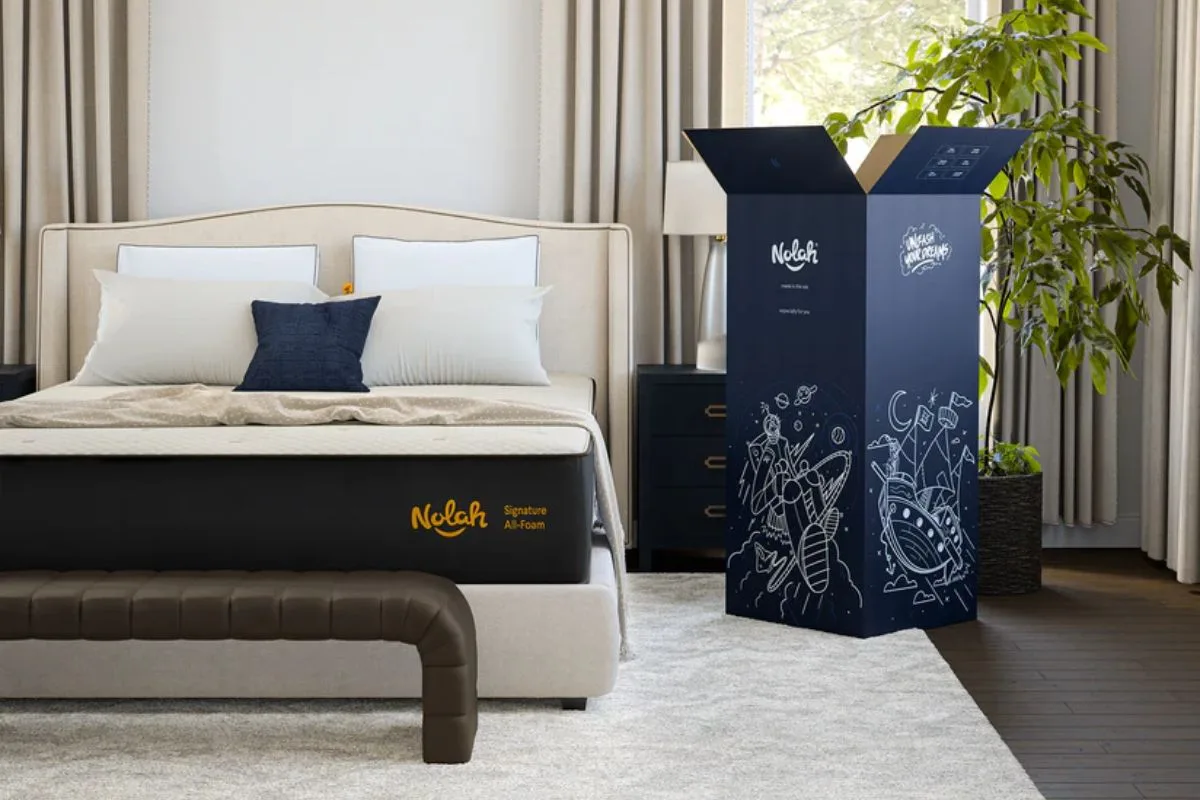 The Nolah Signature 12 with the delivery box.