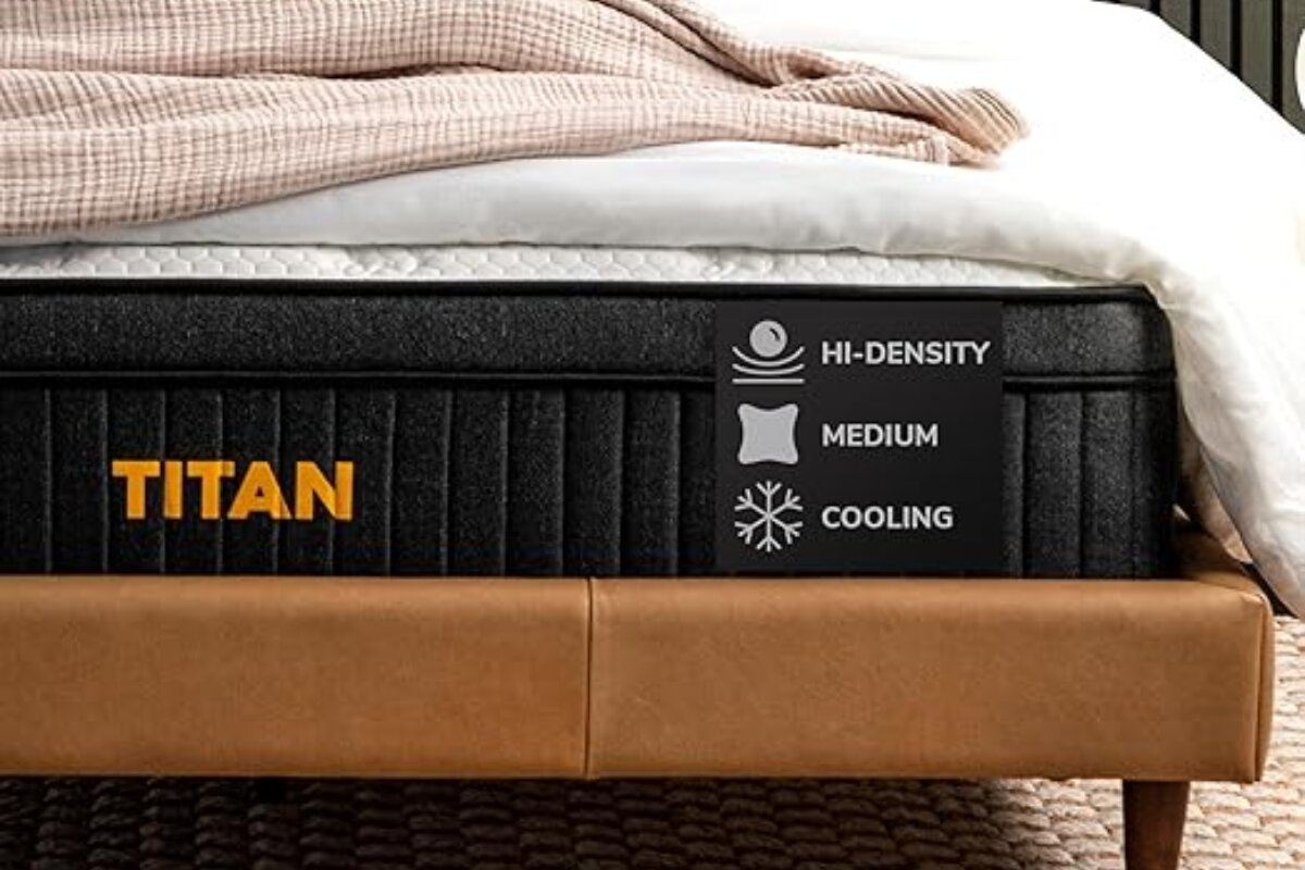 A close up of the Titan Plus Luxe Mattress.