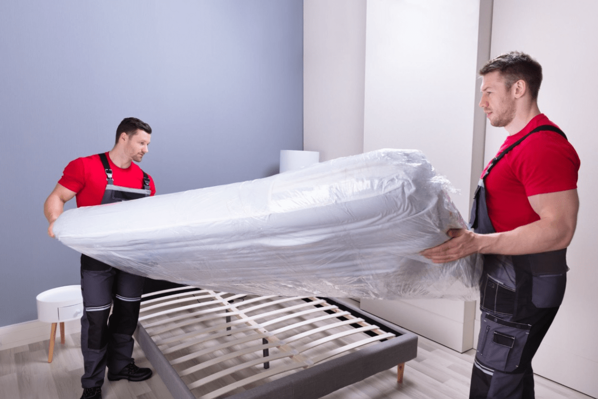 Moving a hybrid mattress
