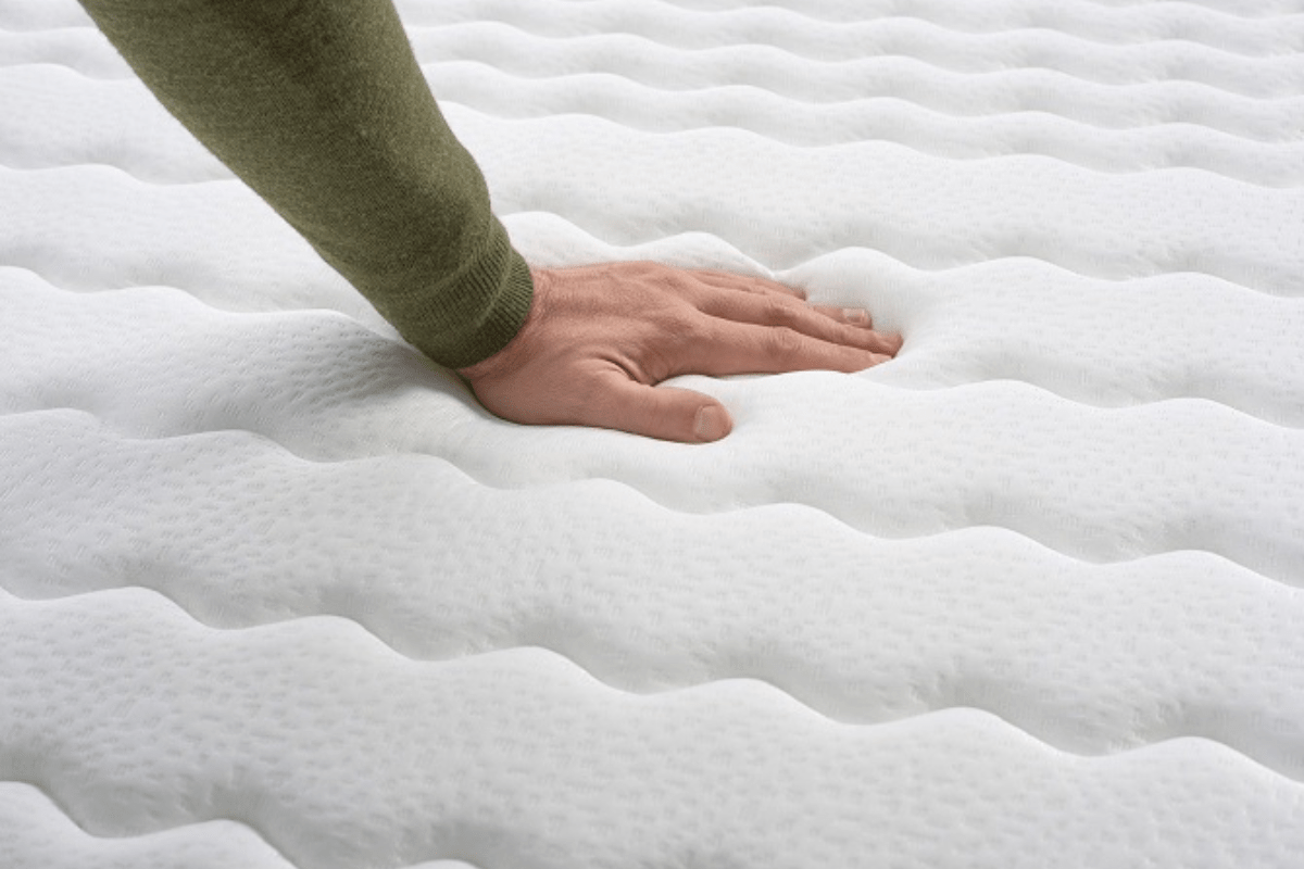 is a medium soft or medium mattress better for back pain