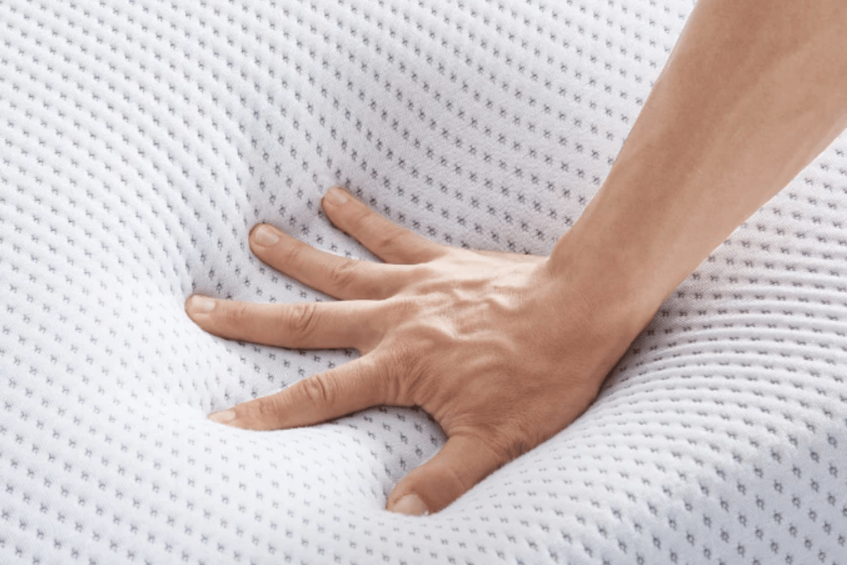 is a medium soft or medium mattress better for back pain