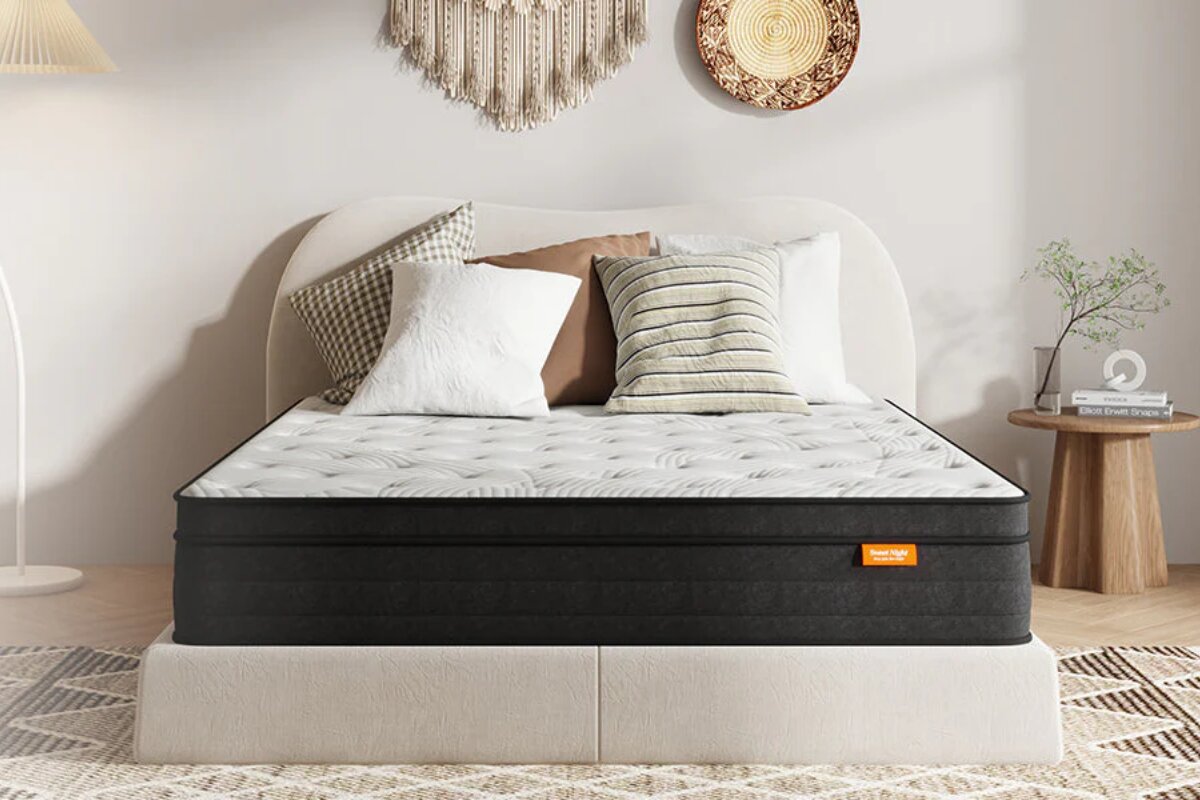 Front view of the SweetNight Twilight Hybrid Mattress.