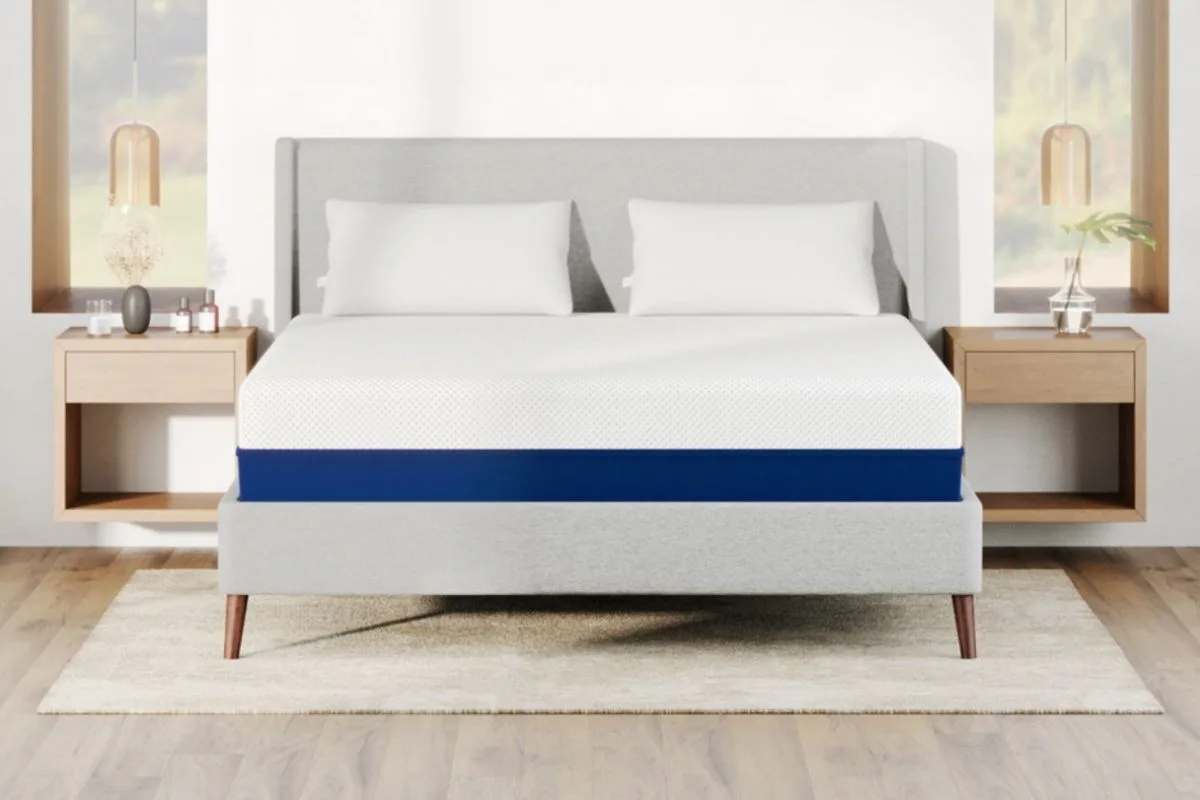 How to Relieve Hip Pain While Sleeping: Effective Tips and Positions Supportive mattress in a bedroom setting, highlighting the importance of proper mattress support for relieving hip pain while sleeping