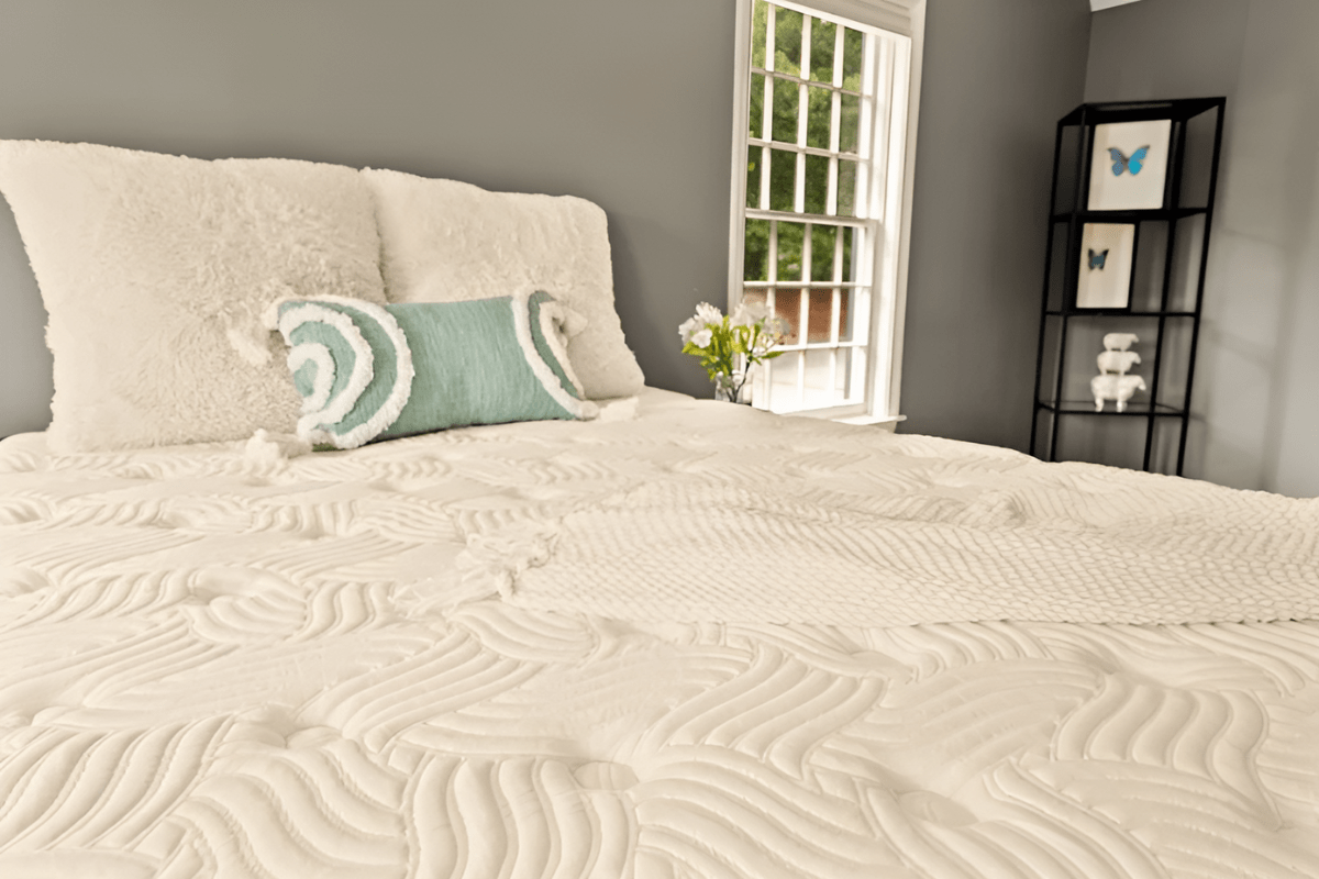 DLX LatexLux Hybrid Mattress