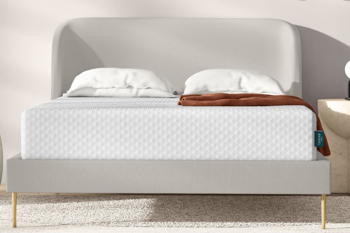 Leesa Sapira Chill Hybrid mattress with cooling comfort and pressure relief for side sleeping positions
