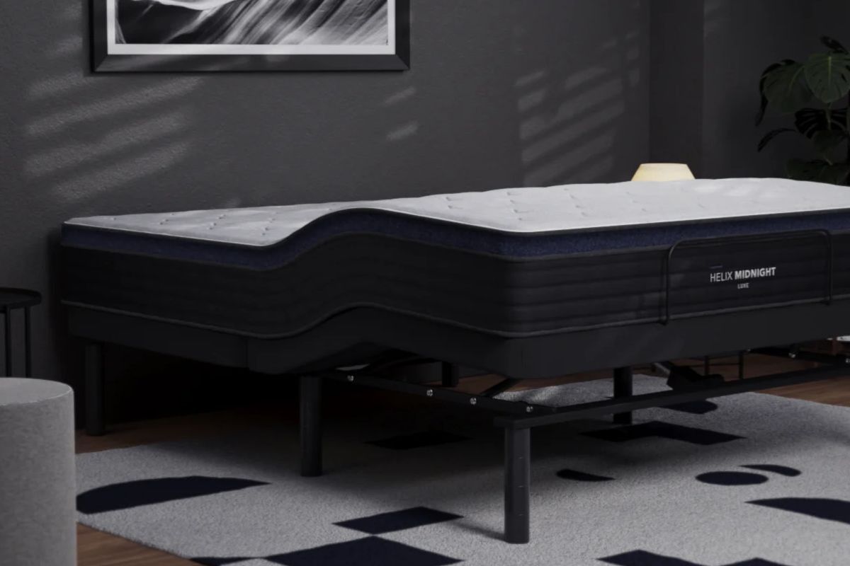 Helix Midnight Luxe - Couples Suitability