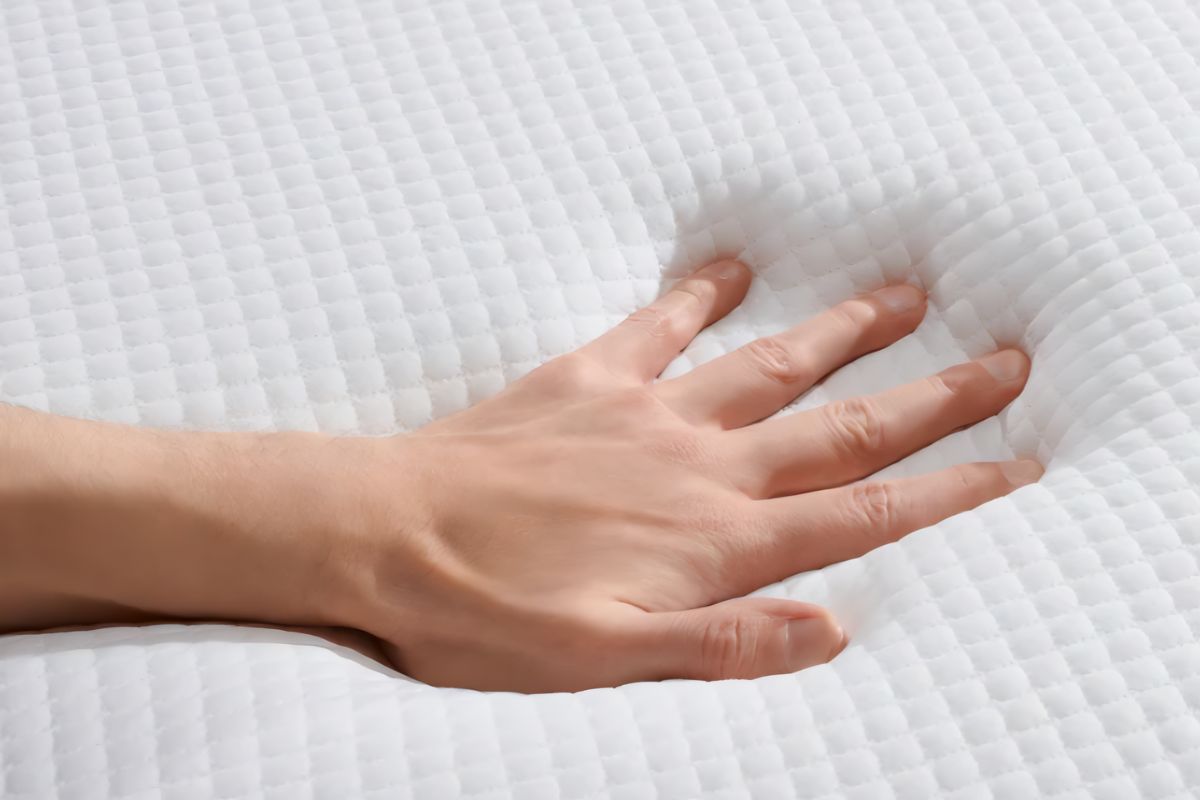 Wakefit Elevate Pocket Spring Mattress with Memory Foam - Comfort Features