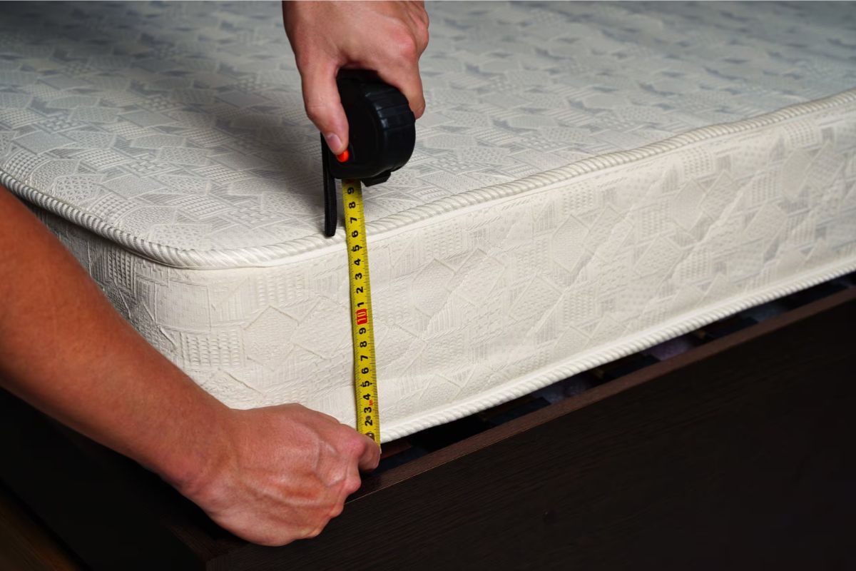 What Size is a Full Bed? What Size is a Full Bed?