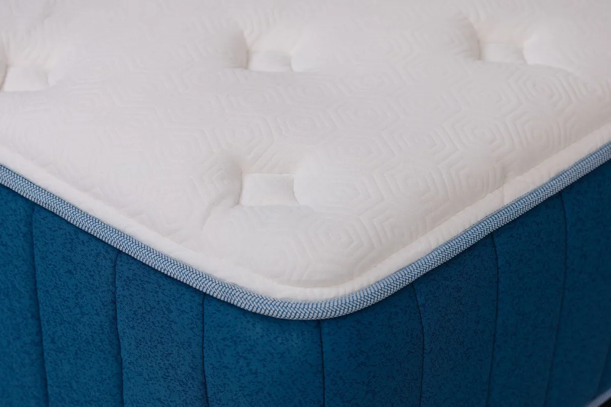 Close-up of Bear Elite Hybrid mattress edge and stitching highlighting construction quality and durability