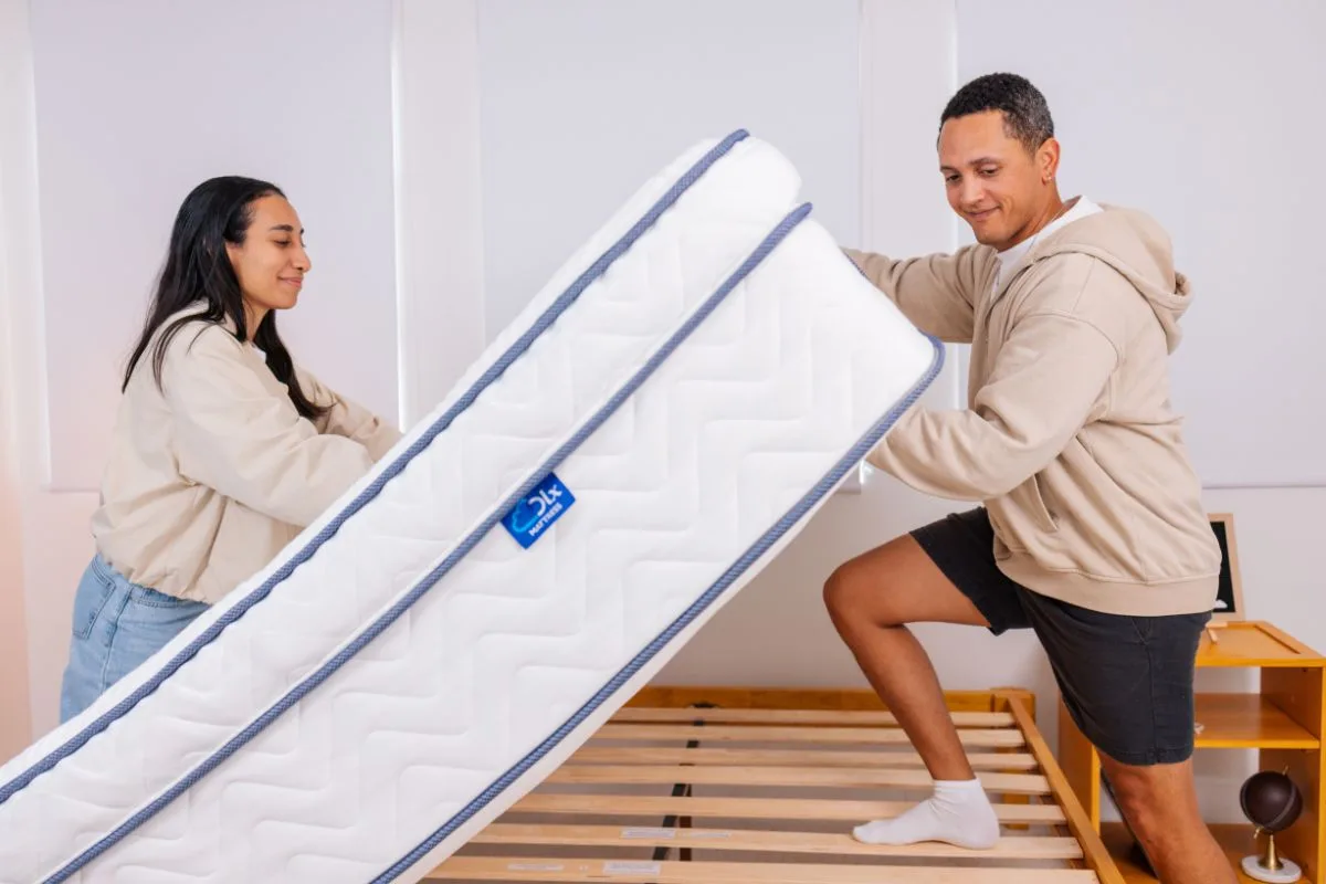 Couples Suitability - DLX Premier Hybrid Mattress
